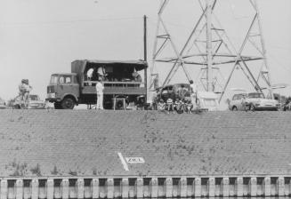 Juni 1976: Zum ersten Mal Regatta im Industriehafen