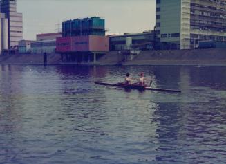 Juni 1976: Zum ersten Mal Regatta im Industriehafen