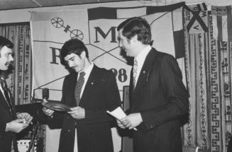 MRG-Ruderer-Ball 1976: Ehrung Albert Hedderich
